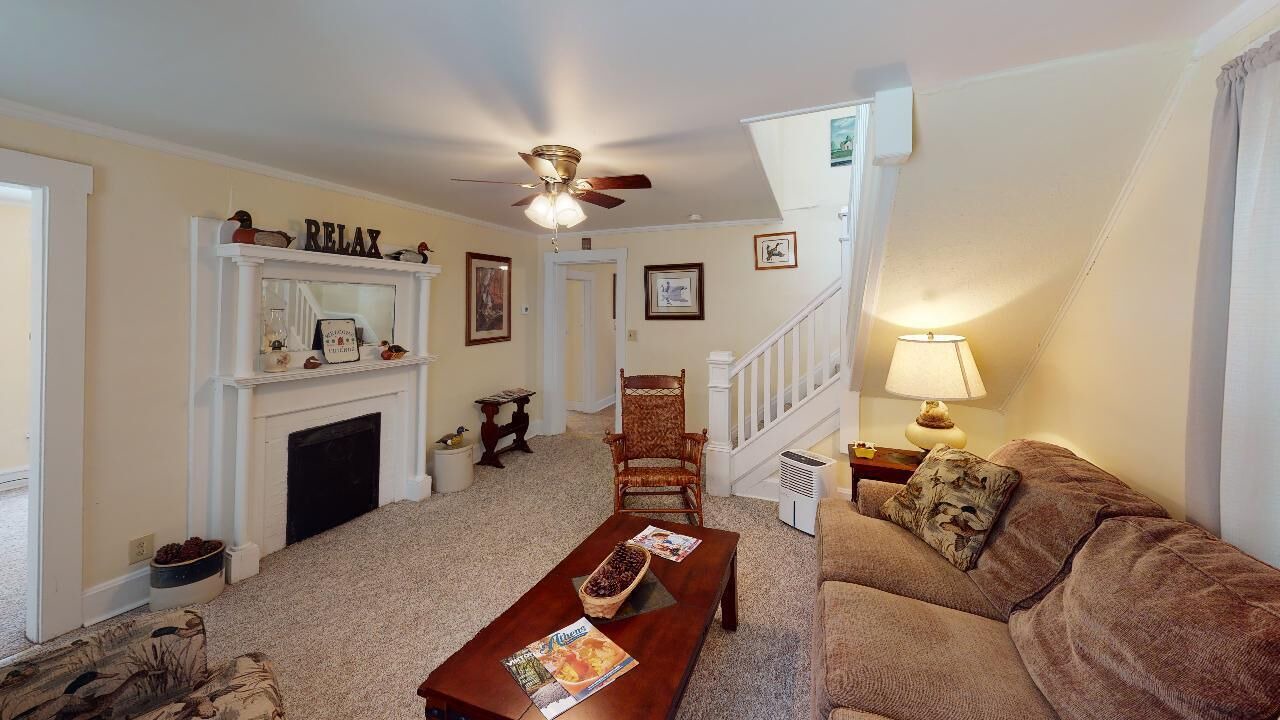Photo of Livingroom in Nelsonville