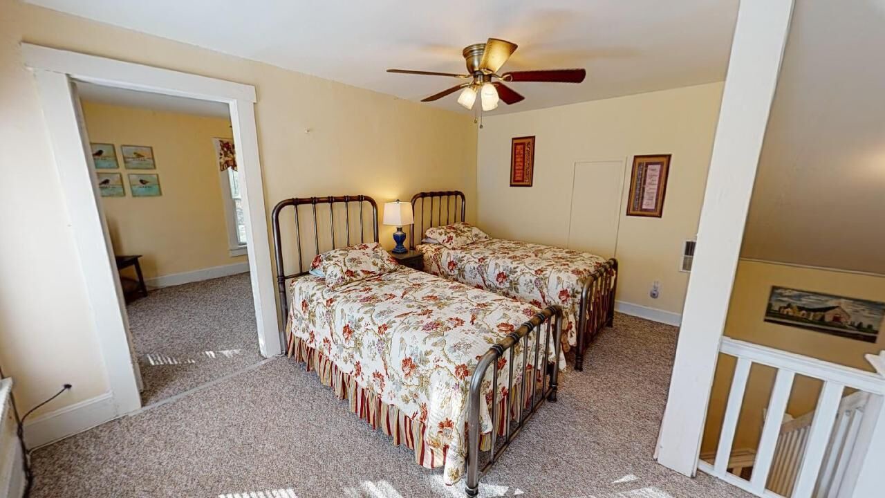 Photo of Bedroom in Nelsonville