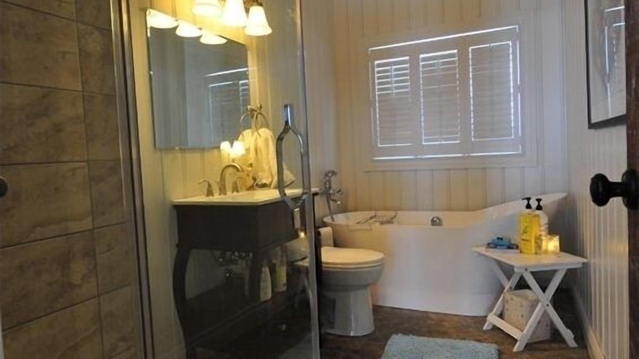 Photo of Bathroom in Malignant Cove