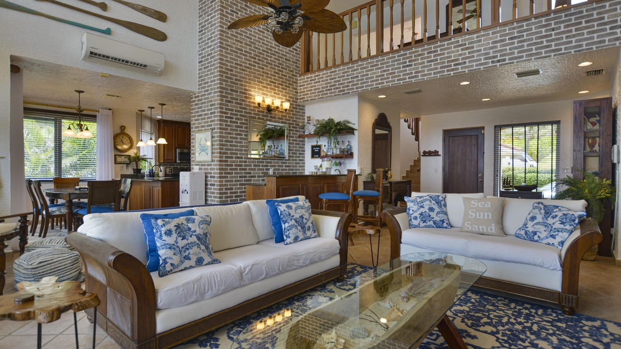Photo of Bedroom in Antoneys Cay