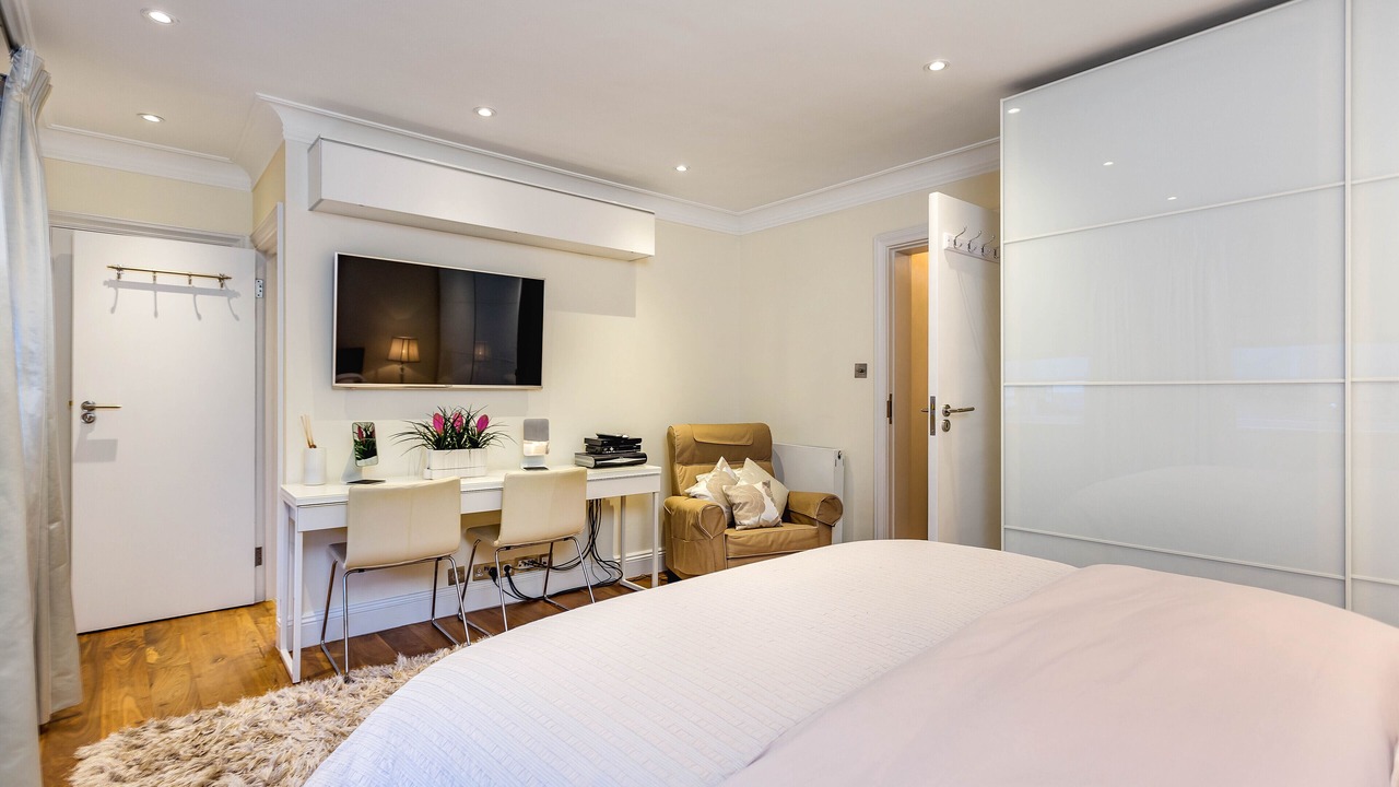 Photo of Bedroom in Bayswater