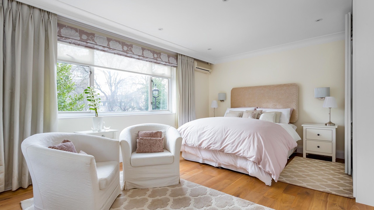 Photo of Bedroom in Bayswater