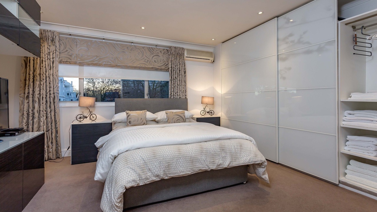 Photo of Bedroom in Bayswater