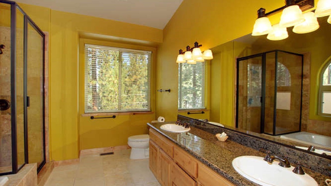 Photo of Bathroom in Montgomery Estates