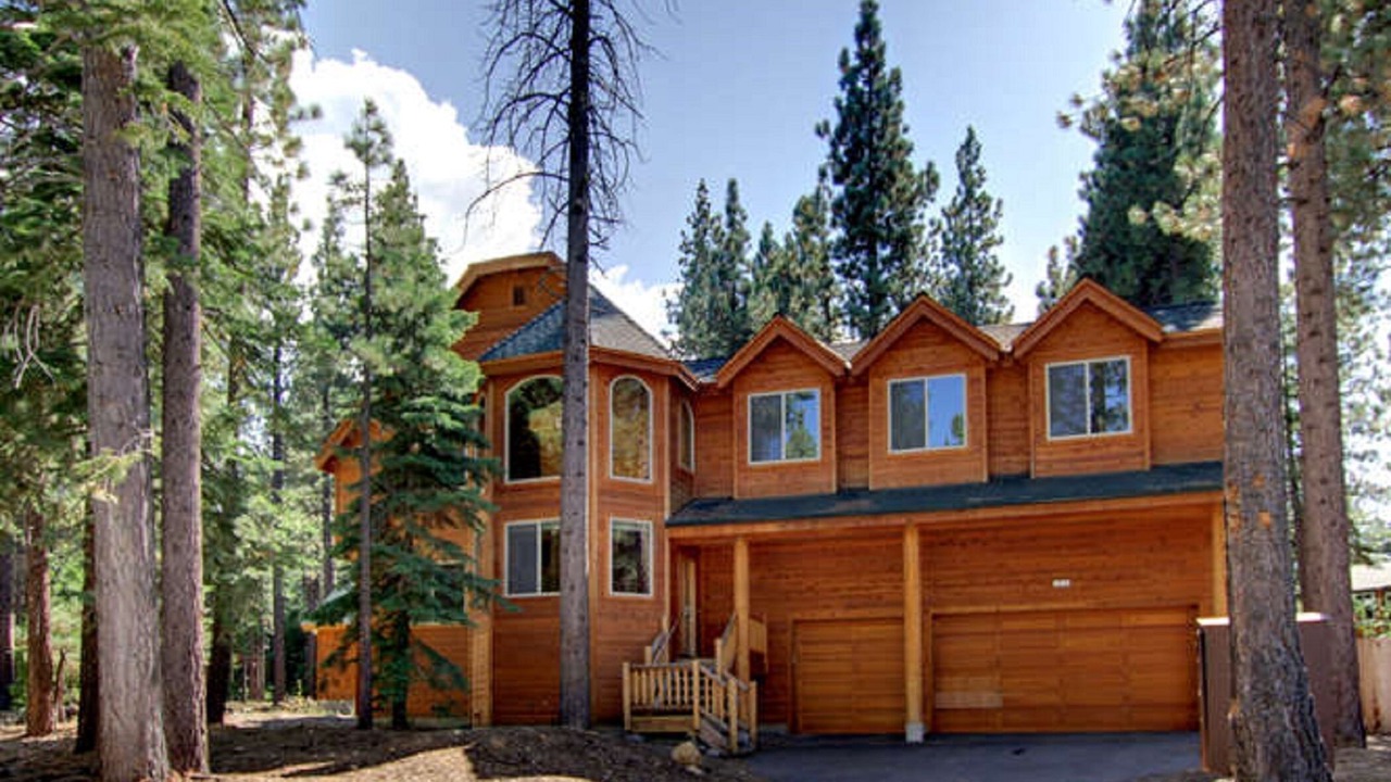 Photo of Outdoor in Montgomery Estates