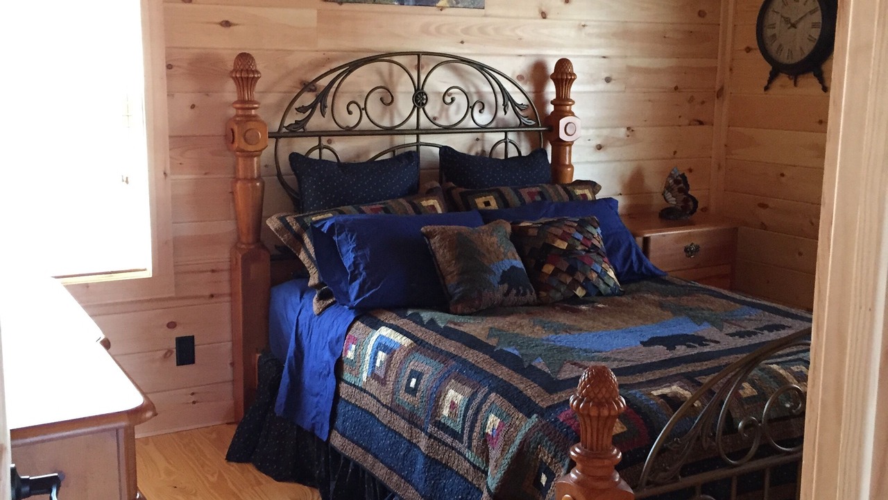 Photo of Bedroom in Serenity Bay