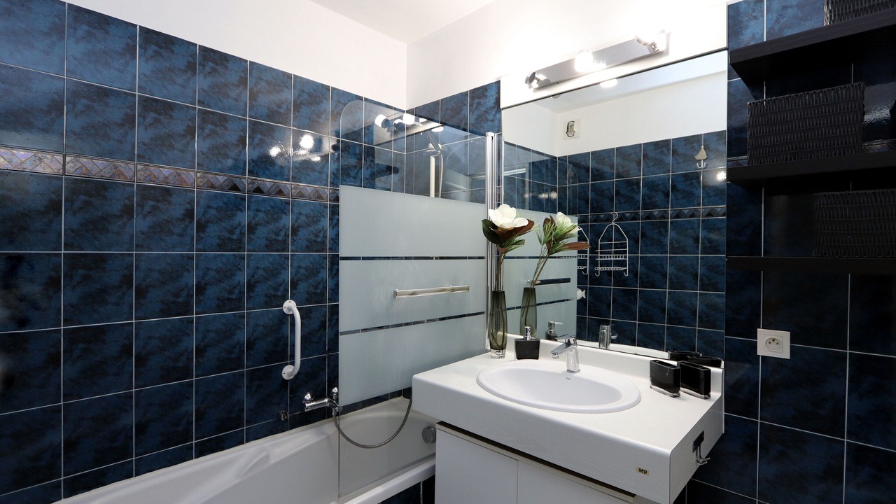 Photo of Bathroom in Saint-Raphael