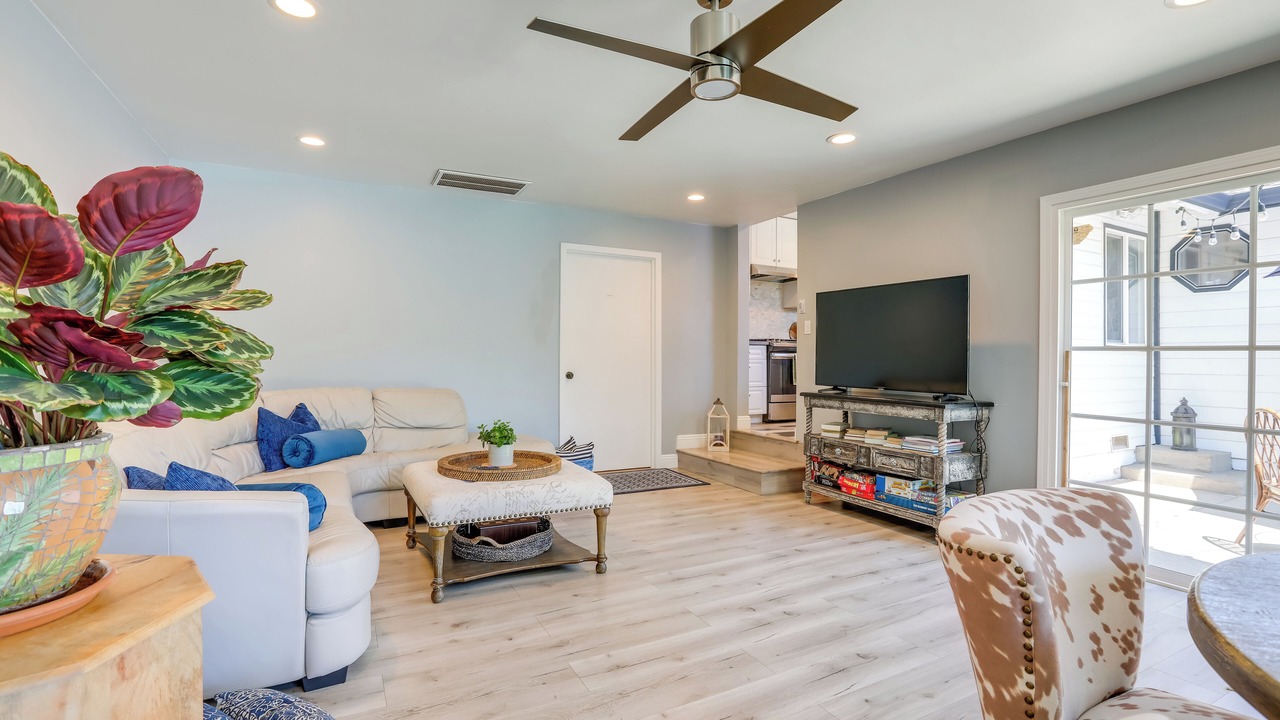 Photo of Bedroom in Arden-Arcade