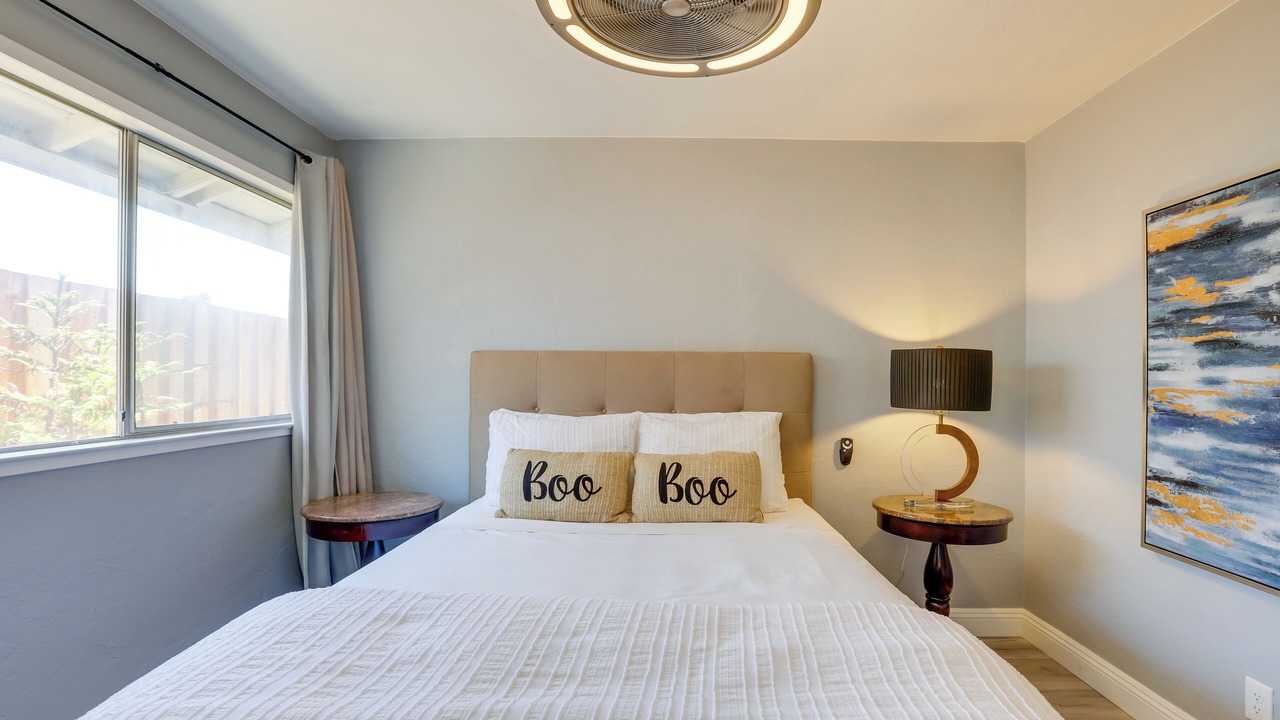 Photo of Bedroom in Arden-Arcade