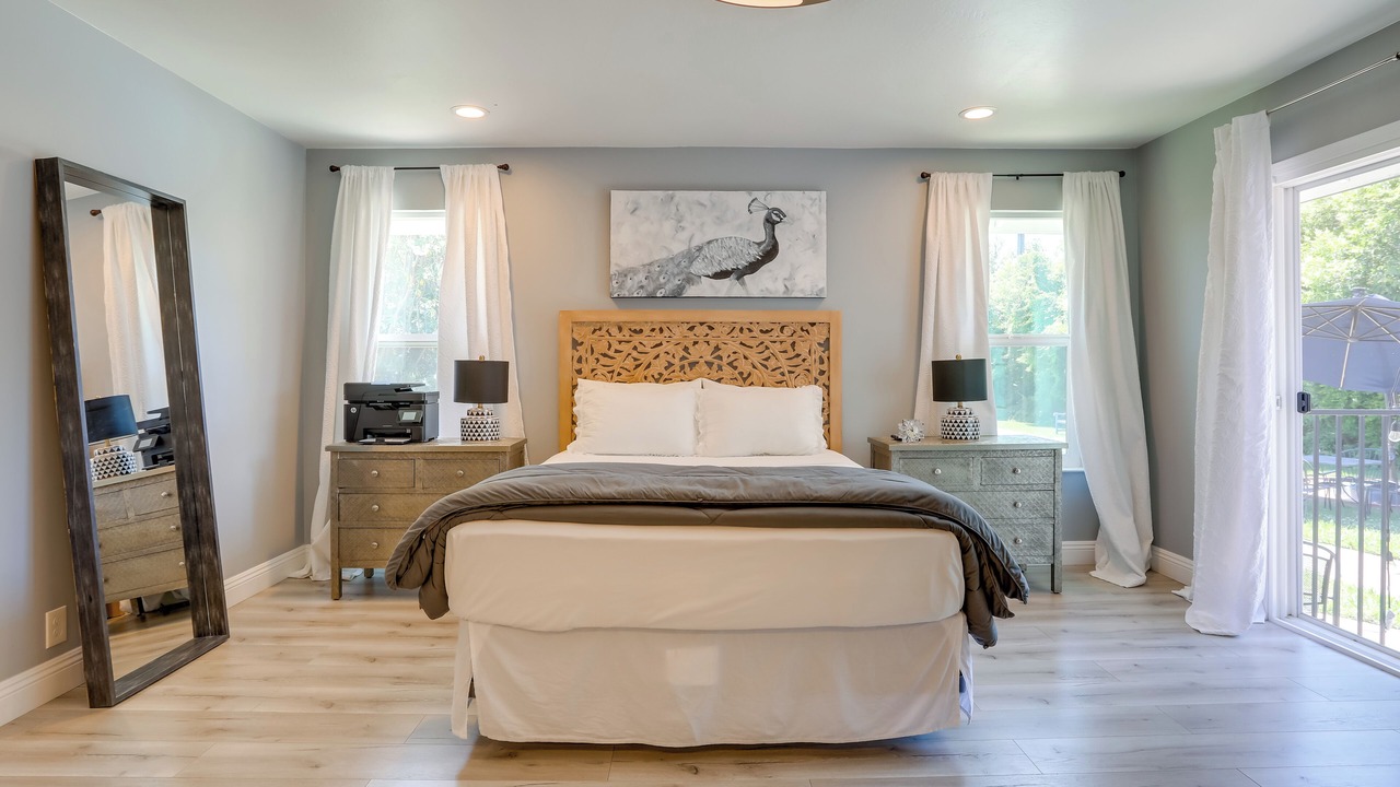 Photo of Bedroom in Arden-Arcade
