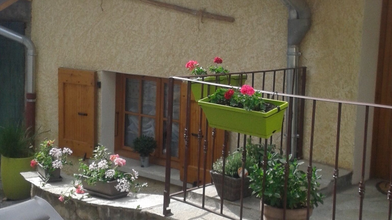 Photo of Patio Balcony in Theus