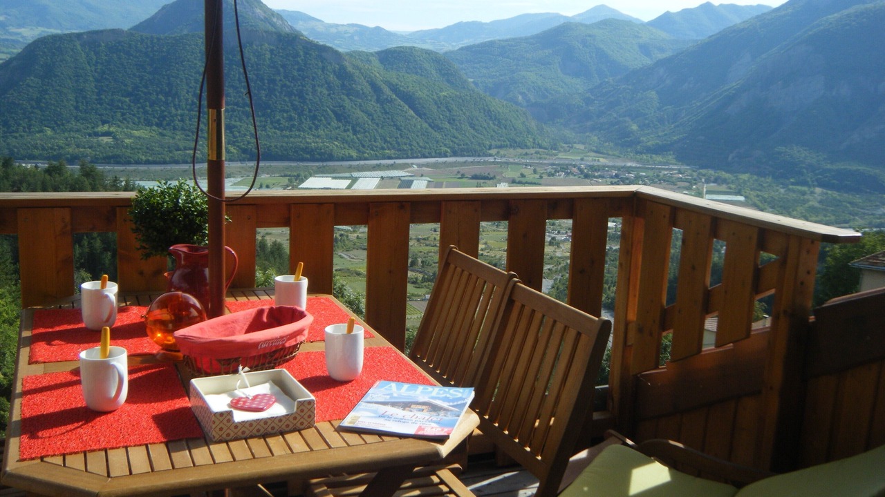 Photo of Outdoor in Theus