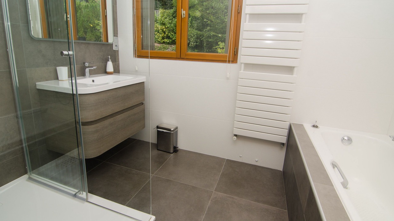 Photo of Bathroom in Talloires-Montmin