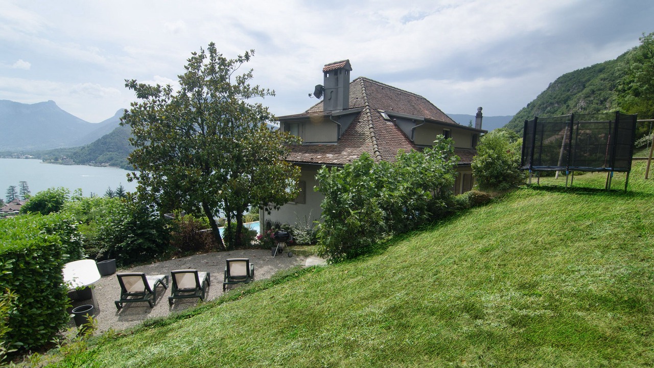 Photo of Patio Balcony in Talloires-Montmin