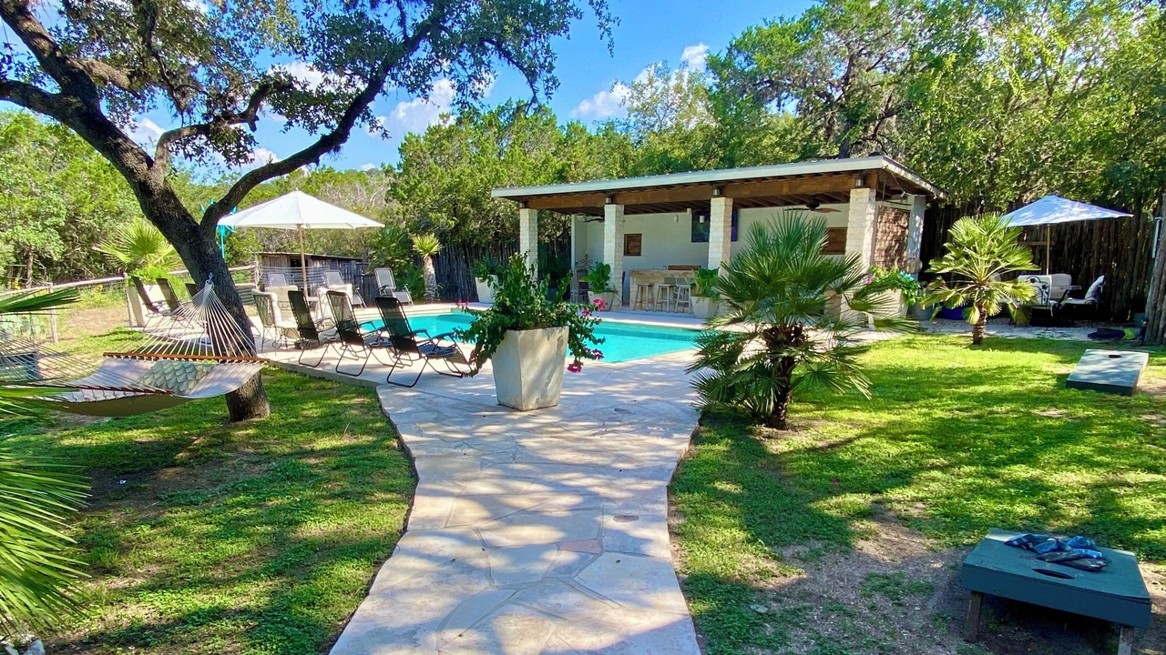 Photo of Outdoor in Concan