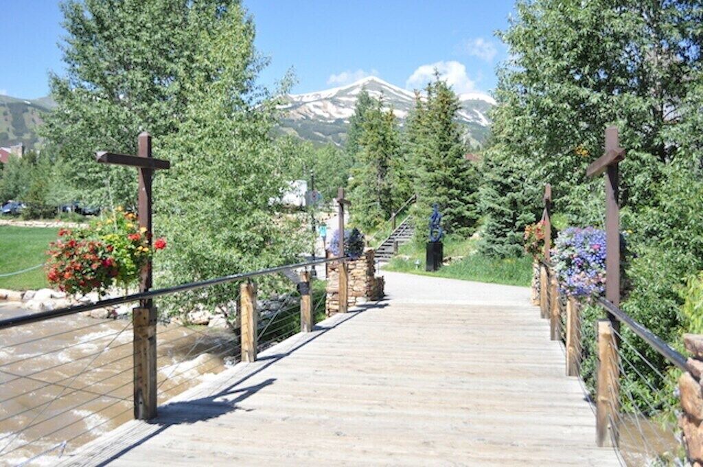 Photo of Others in Peak 9
