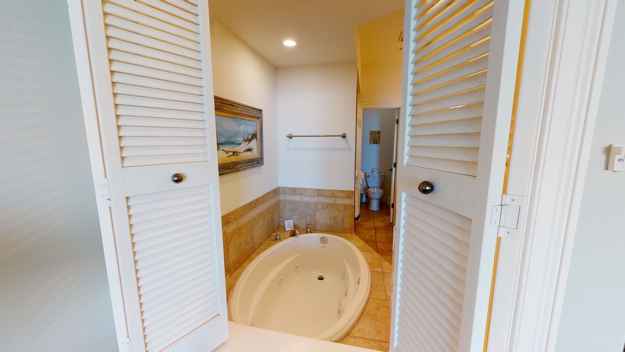 Photo of Bathroom in Navarre Beach