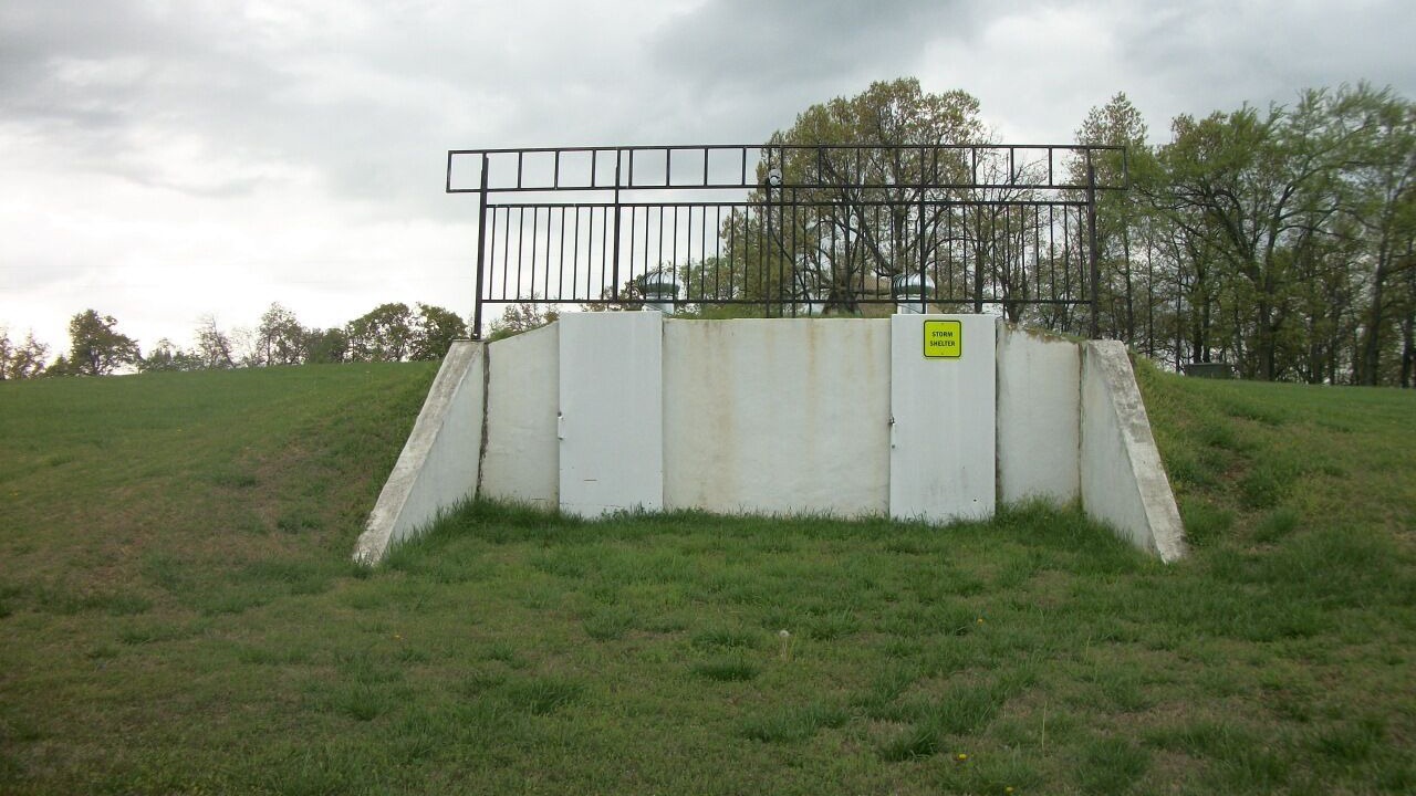 Photo of Others in Pettit