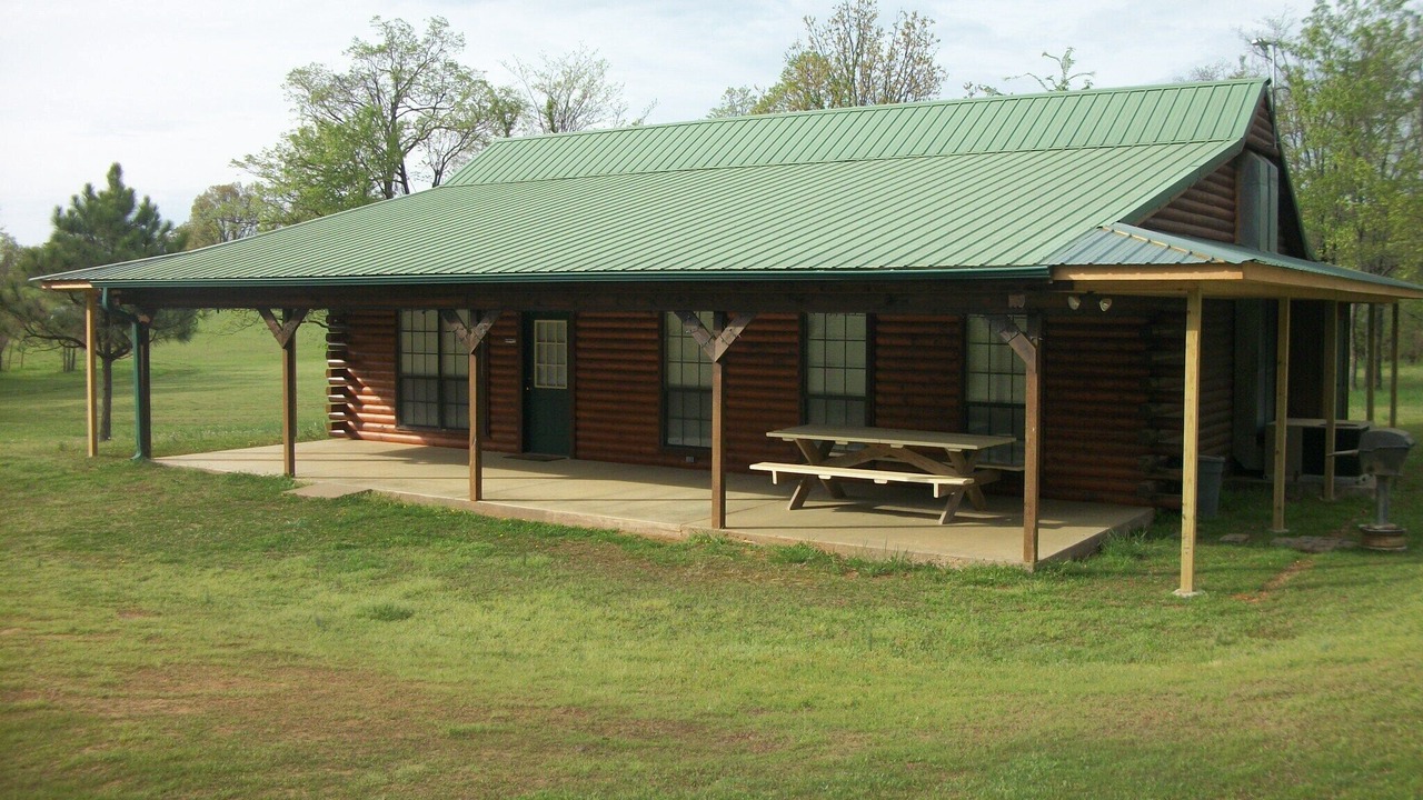 Photo of Outdoor in Pettit