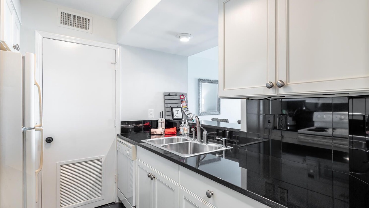Photo of Bedroom in Seabrook Island