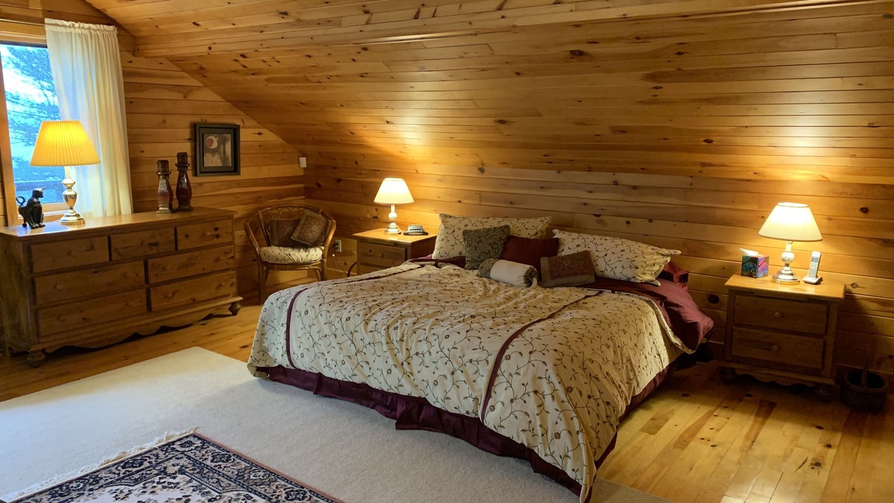 Photo of Bedroom in Greenfield