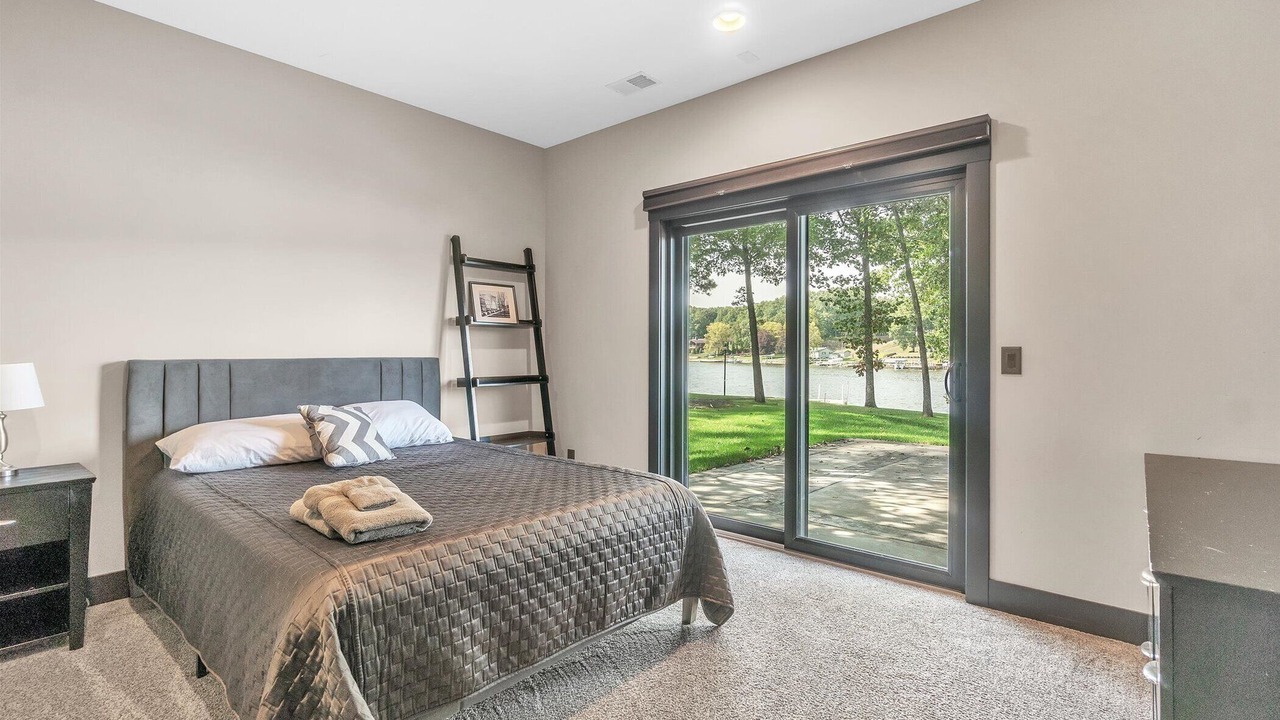Photo of Bedroom in Saugatuck