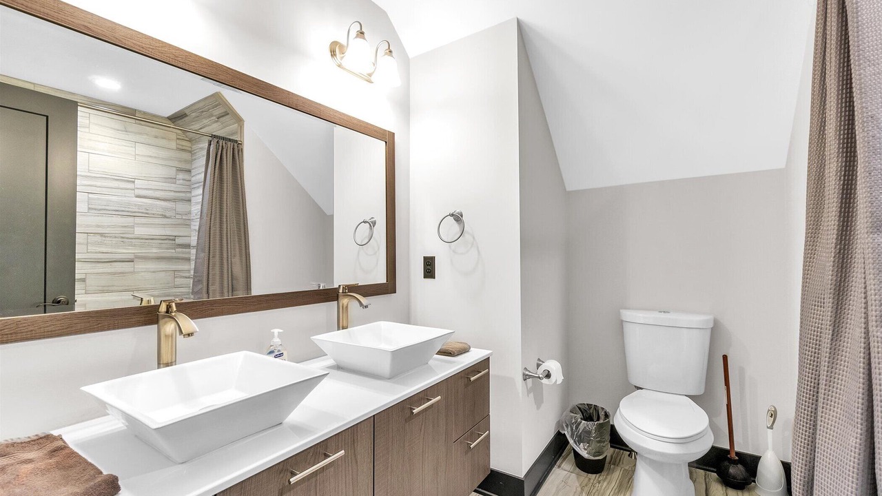 Photo of Bathroom in Saugatuck