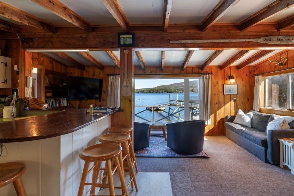 Photo of Livingroom in Hall Quarry