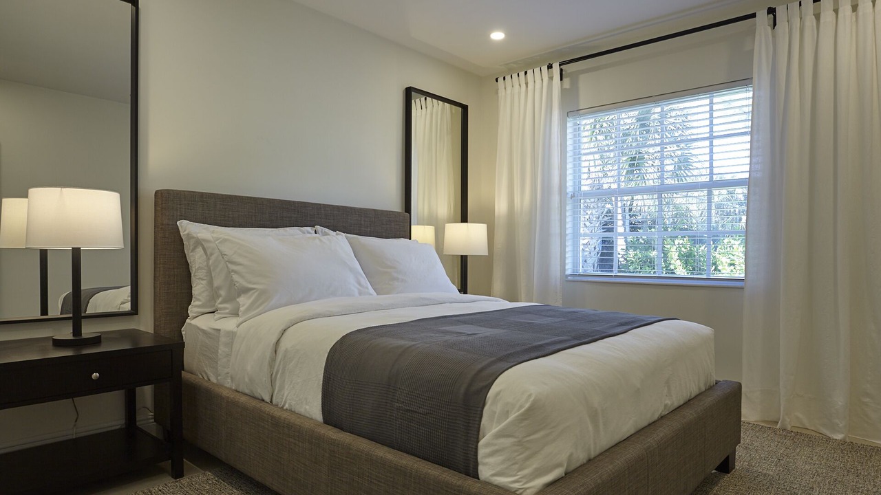Photo of Bedroom in Deerfield Beach