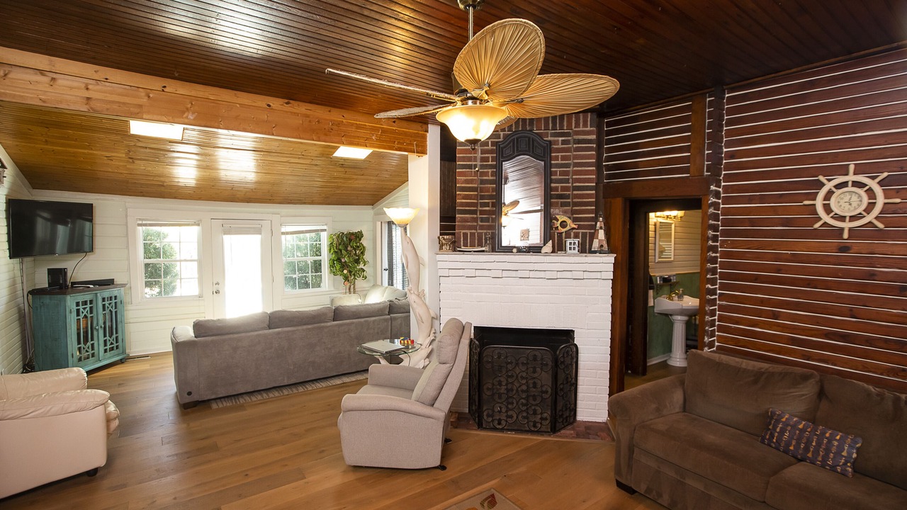 Photo of Livingroom in Isle of Palms