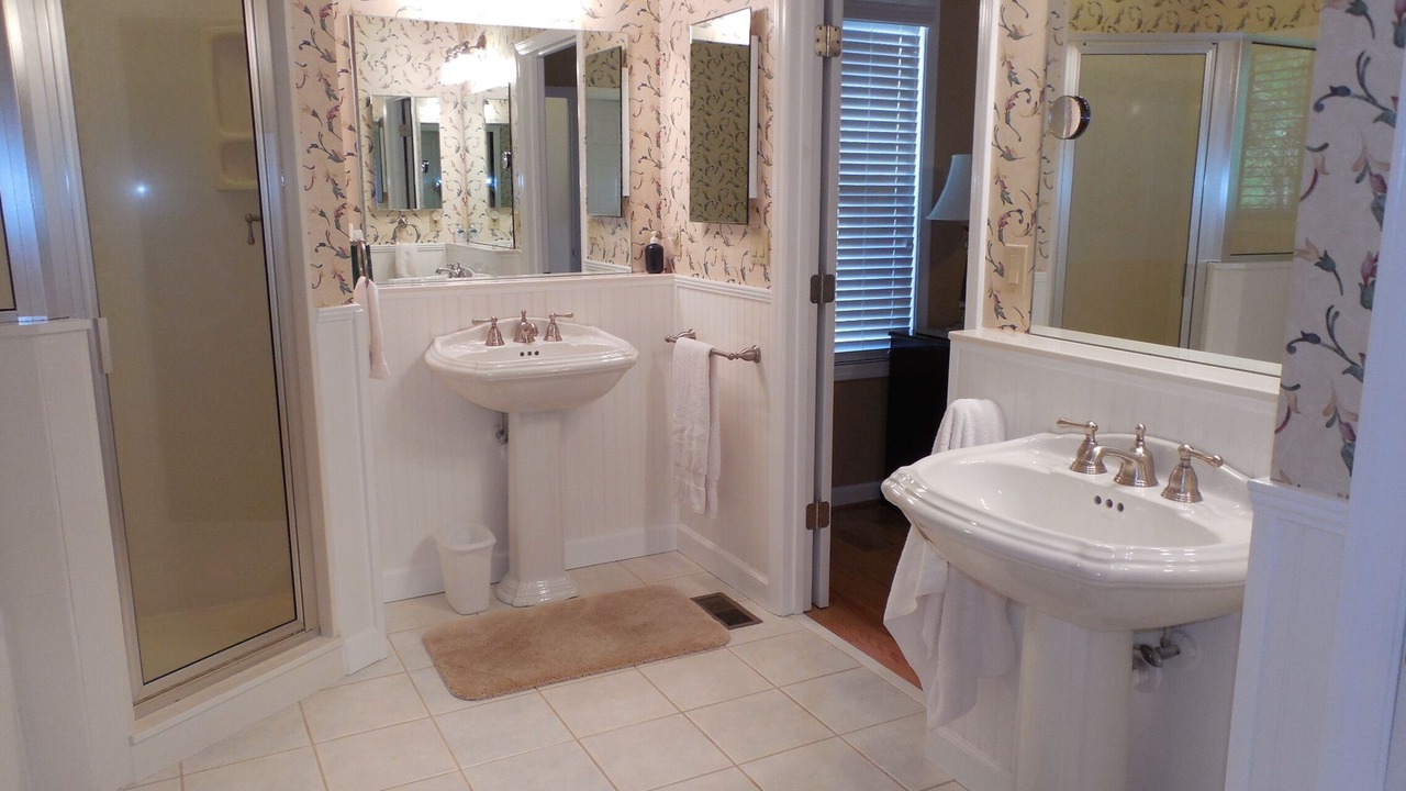 Photo of Bathroom in Hendersonville