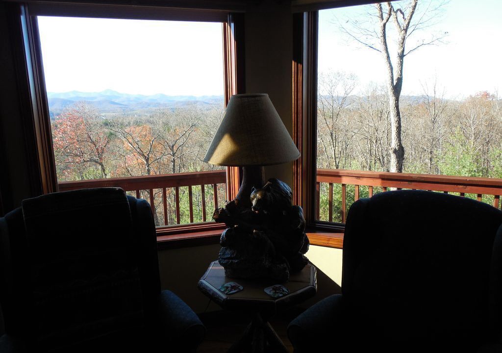 Photo of Bedroom in Hendersonville