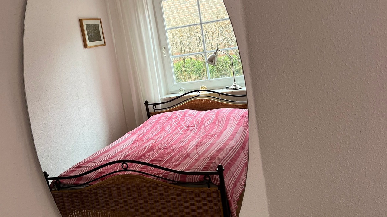 Photo of Bedroom in Loose