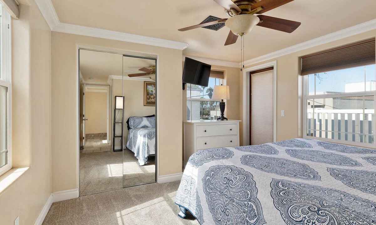 Photo of Bathroom in South Mission Beach