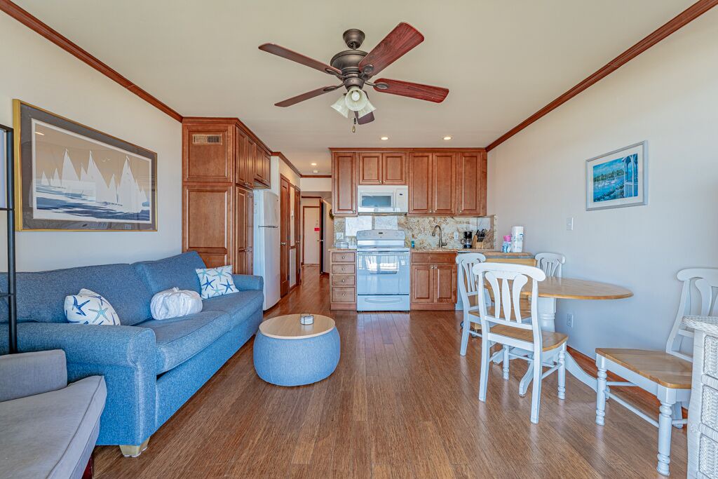 Photo of Livingroom in Folly Field