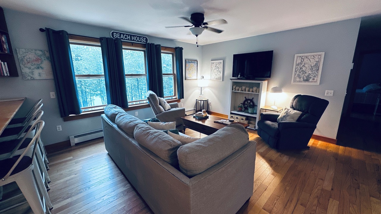 Photo of Livingroom in Hancock Point