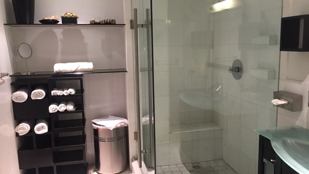 Photo of Bathroom in South Pointe
