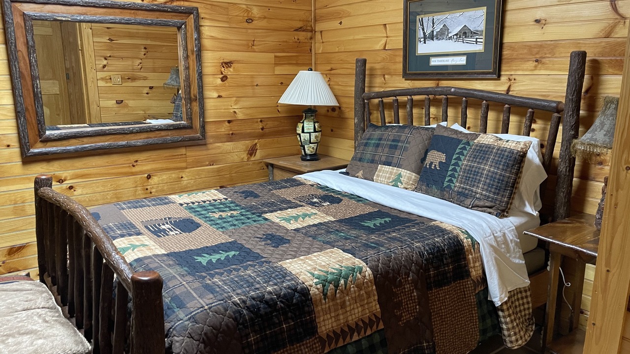 Photo of Bedroom in Hiawassee