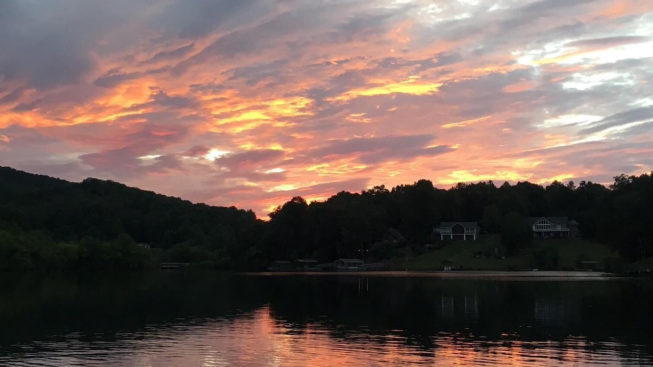 Photo of Others in Hiawassee