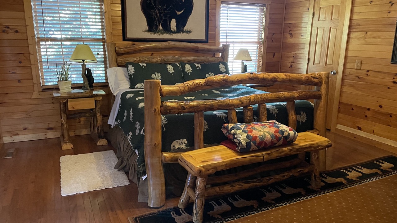 Photo of Bedroom in Hiawassee
