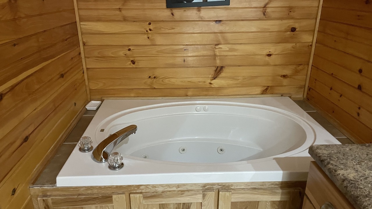 Photo of Bathroom in Hiawassee