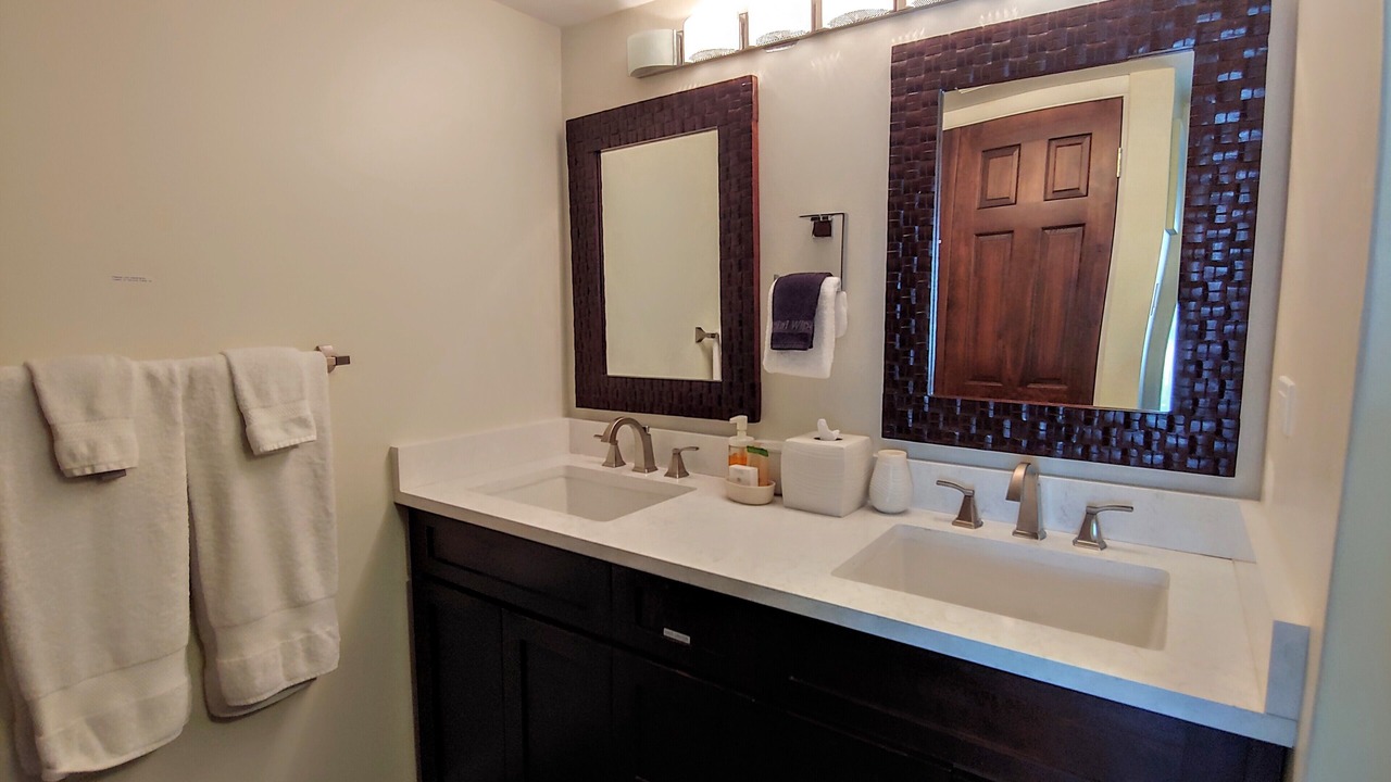 Photo of Bathroom in Seven Mile Beach