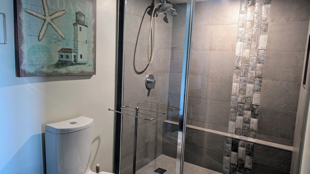 Photo of Bathroom in Seven Mile Beach