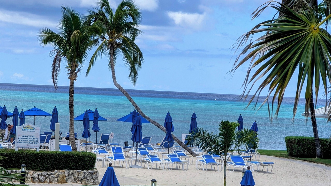 Photo of Others in Seven Mile Beach