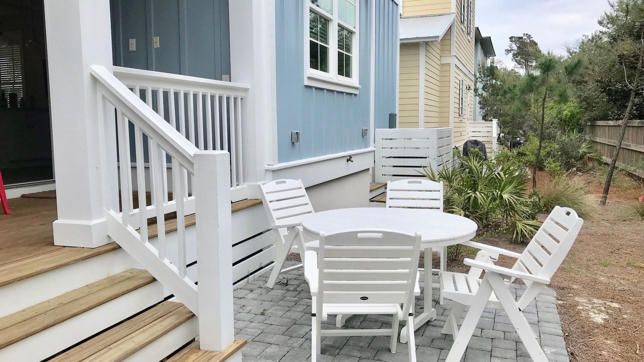 Photo of Outdoor in Lakeside at Blue Mountain Beach