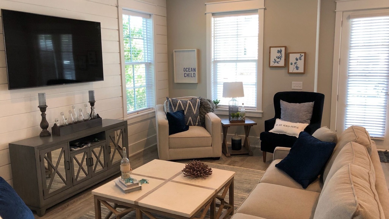 Photo of Livingroom in Lakeside at Blue Mountain Beach