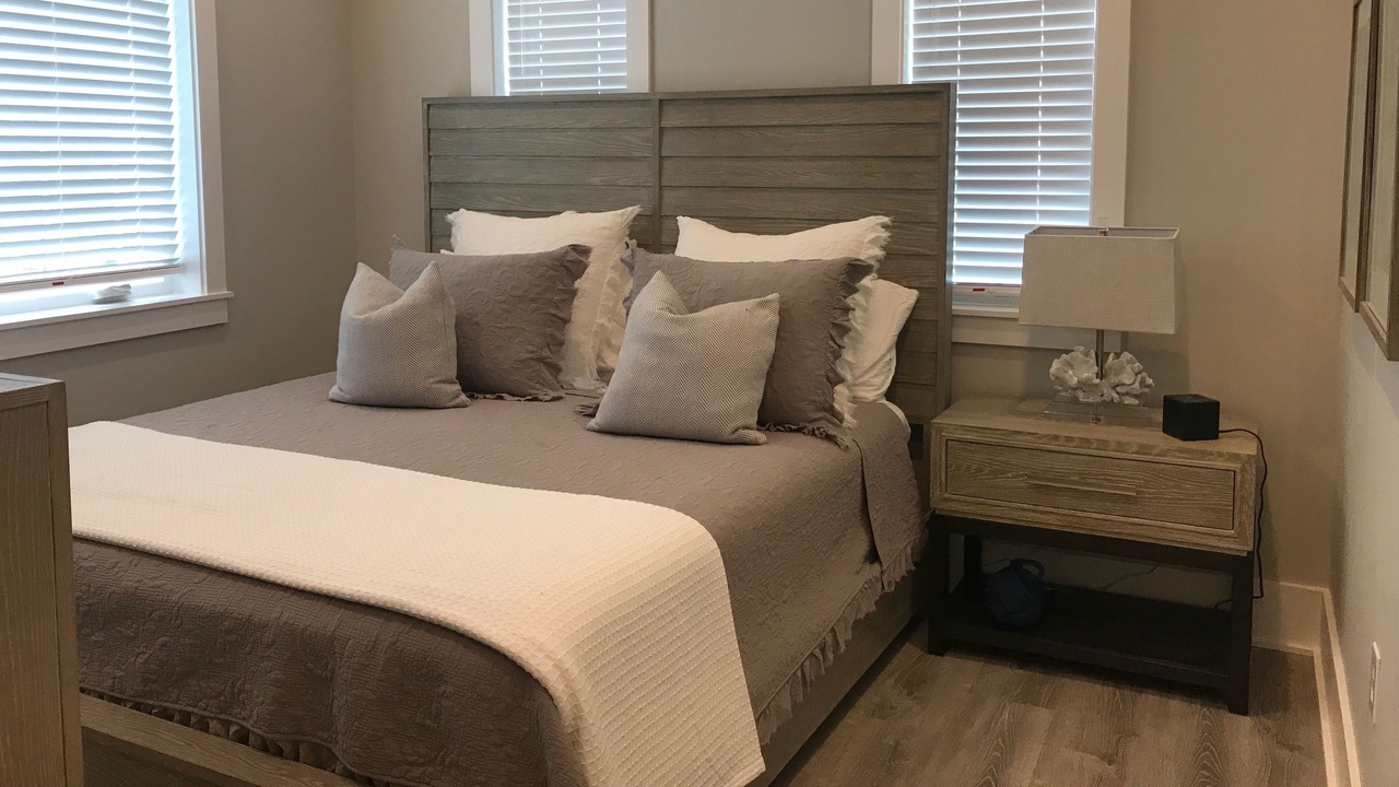 Photo of Bedroom in Lakeside at Blue Mountain Beach