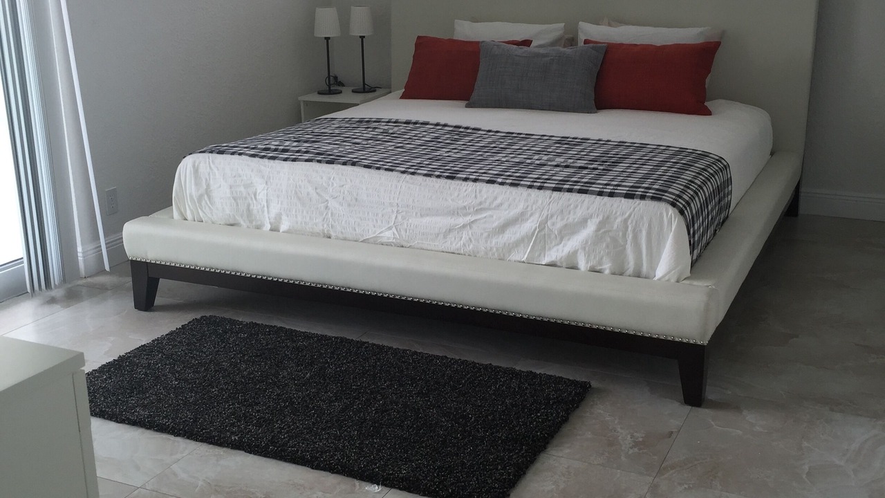 Photo of Bedroom in Hollywood South Central Beach