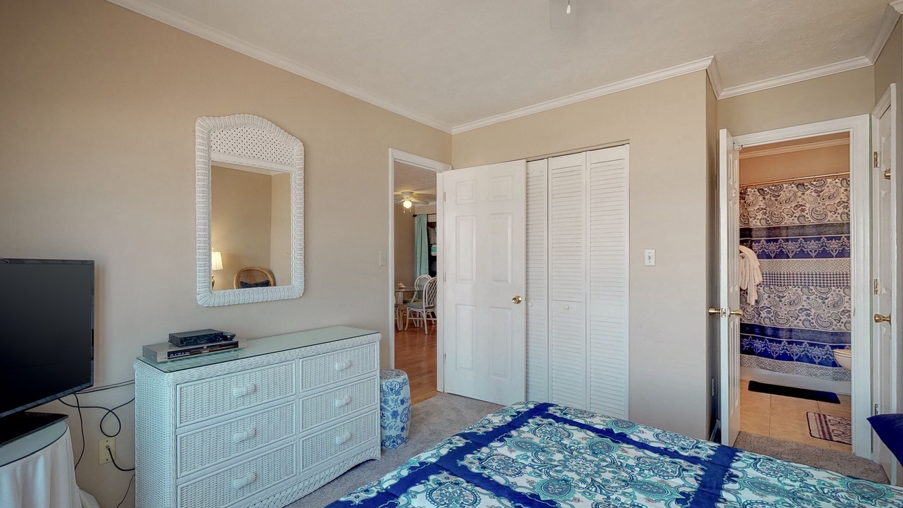 Photo of Bedroom in Surfside Beach