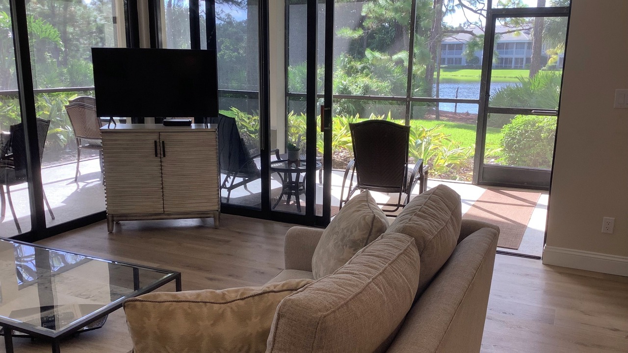 Photo of Livingroom in Bonita Bay
